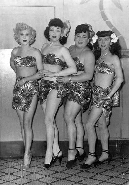 Download the full-sized image of Billy DeVoe, Jackie Starr, Hotcha Hinton and Ricky Reynolds in tropical costume